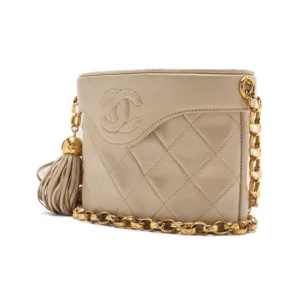 CHANEL CHANEL Matrasse Coco Visitor Chain Shoulder  Fringes  Beige (Gen Gold ) Shoulder Bag Mini Shoulder Bag  Bag Hybrid ??French???? Ship?? Himalan Bookstore Online