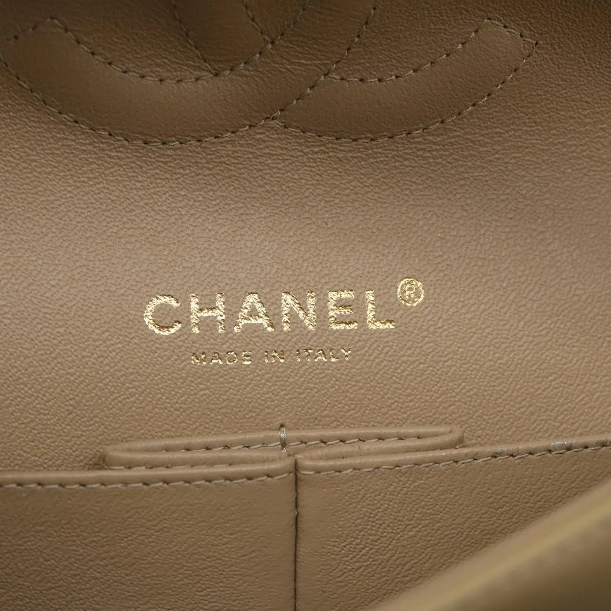 CHANEL Quilted Matelasse Chain Shoulder Bag Canvas Red Beige CC Auth 58343S