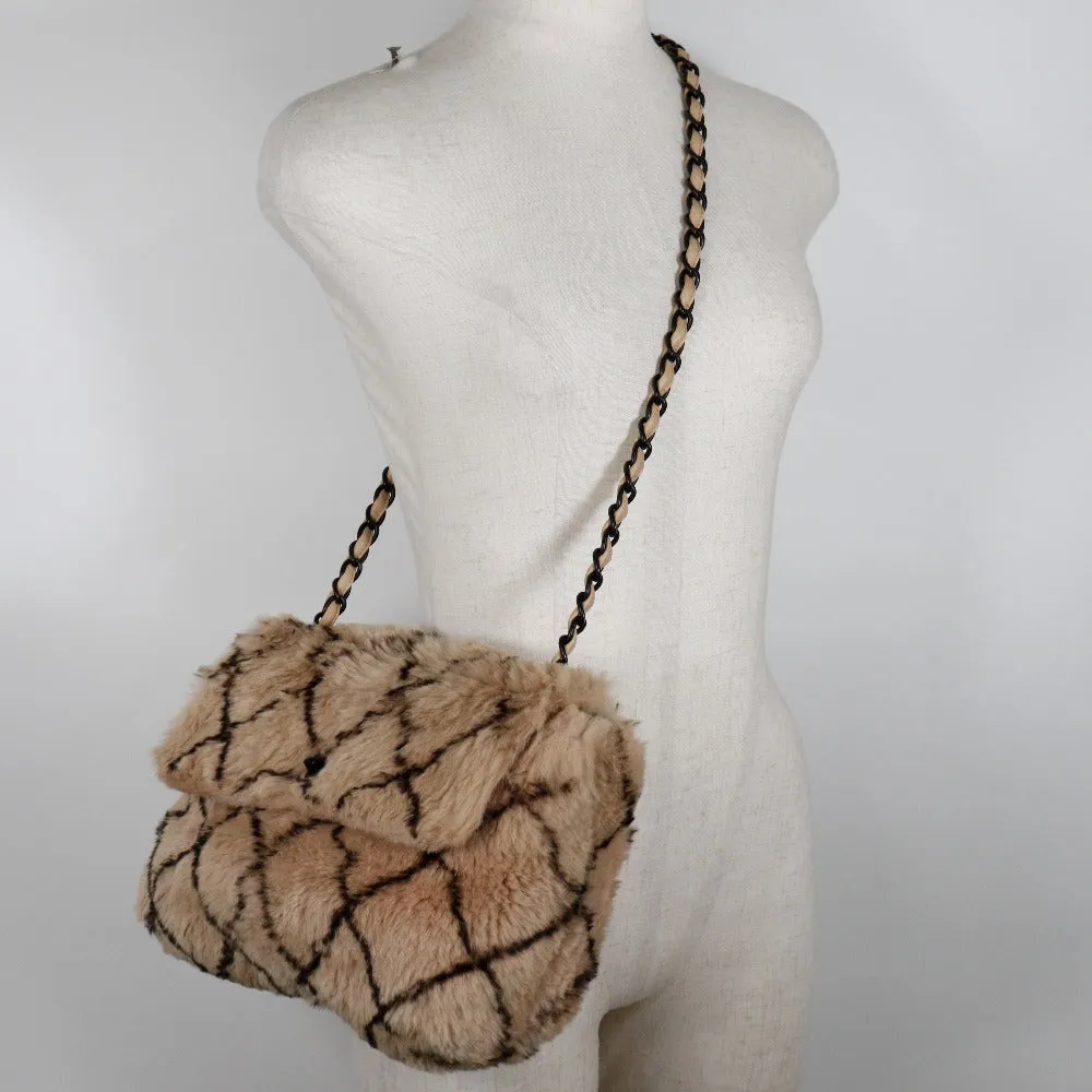 CHANEL Shoulder Bag Fur, Leather beige Matrasse ChainShoulder