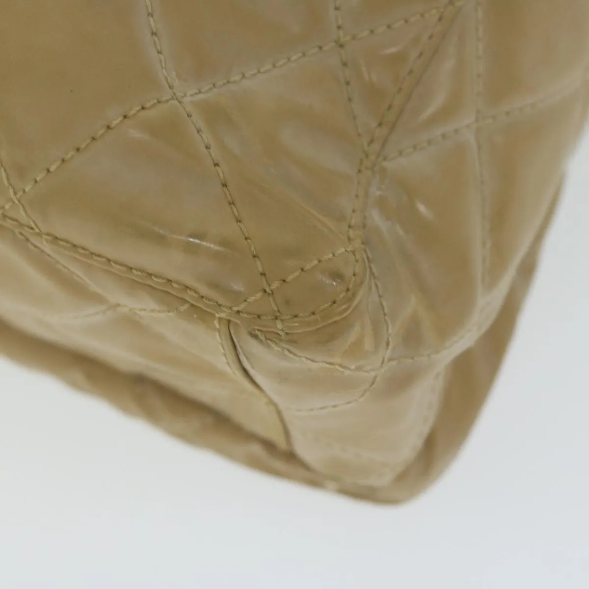 CHANEL Shoulder Bag Patent leather Beige CC Auth bs10487