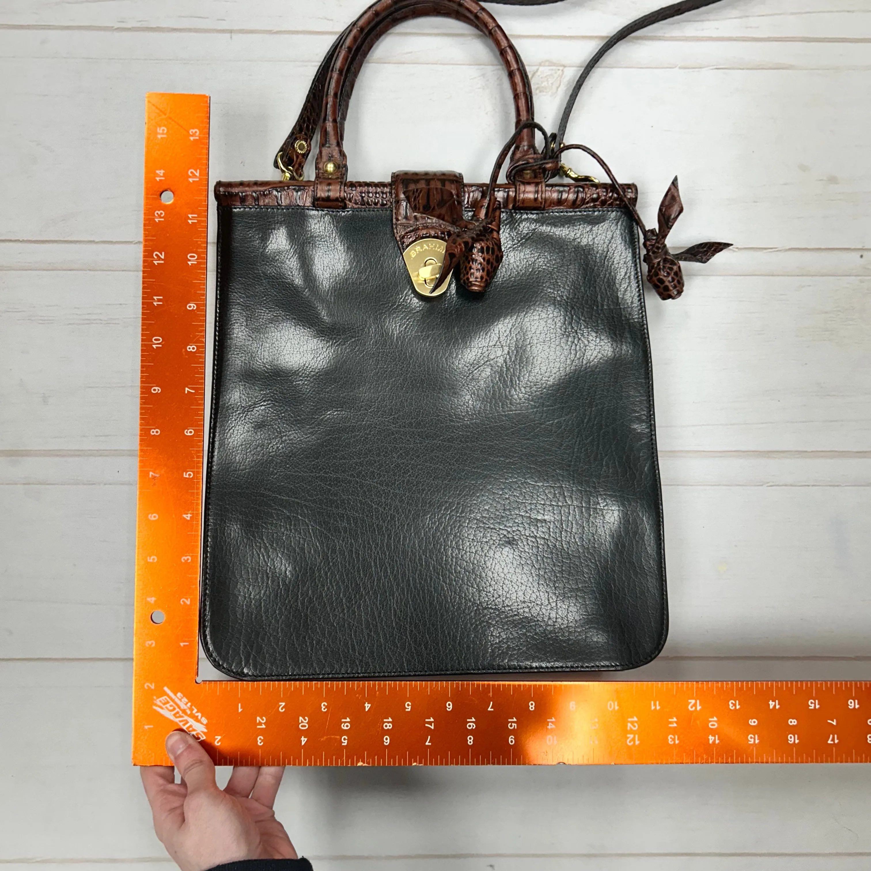 Crossbody Designer By Brahmin  Size: Large