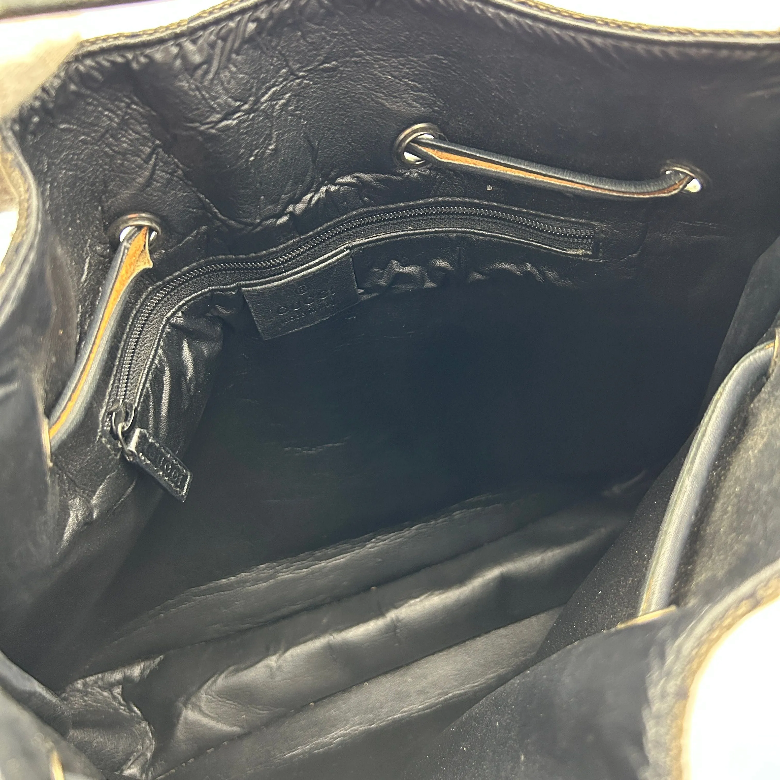 Pre-owned Gucci Black GG Canvas Drawstring Shoulder Bag gu8807db